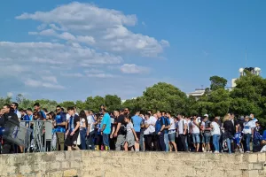 (UPD) Τεράστιες ουρές στο Τσίρειο! (φώτος) 