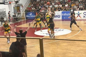 Kεραυνός - ΑΕΚ: Τρομερή άμυνα και... ΟΛΑ στα ίσα! (φώτος)