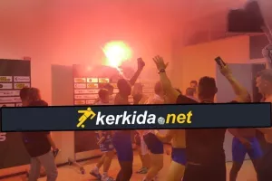 (ΦΩΤΟΣ) Έστησαν πάρτι οι παίκτες του Απόλλωνα 