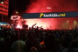 (ΦΩΤΟΣ/ΒΙΝΤΕΟ) "Κάηκε" η Λεμεσός για τους πρωταθλητές! 