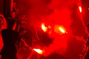 (ΒΙΝΤΕΟ-ΦΩΤΟΣ Kerkida) Πράσινη... ΤΡΕΛΑ στην Παπανικολή και η... νύχτα-μέρα!