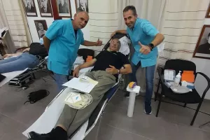 Δίπλα στον συνάνθρωπο... (φώτος)