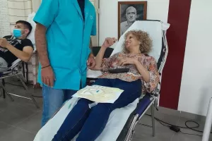Δίπλα στον συνάνθρωπο... (φώτος)