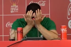 Τι στιγμή!! (Κούσουλος) 