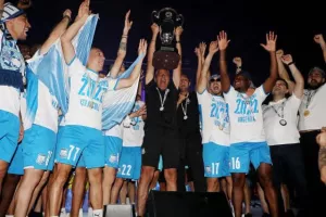 "Ο μέγιστος έπαινος στον Νίκο Κίρζη" (Μήνυμα Κακαβελάκη)