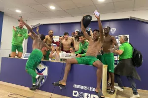 "ΝΤΟΥ" και... διακόπηκε η διάσκεψη Τύπου! (ΒΙΝΤΕΟ/ΦΩΤΟΣ)
