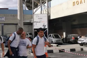 (ΦΩΤΟΣ/ΒΙΝΤΕΟ) Άφιξη και αποθέωση για τους πρωταθλητές 