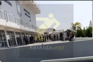 ΟΥΡΕΣ στα γραφεία του Εθνικού Άχνας! 