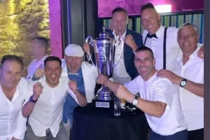 TEAM... Τσόρνι 