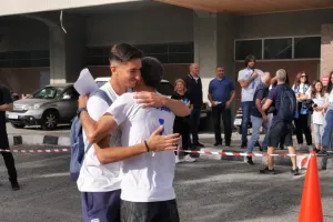 (ΦΩΤΟΣ/ΒΙΝΤΕΟ) Άφιξη και αποθέωση για τους πρωταθλητές 