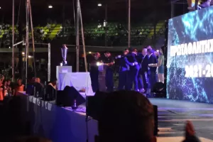 ΒΙΝΤΕΟ/Είσοδος Κίρζη με "Final Countdown"!
