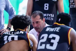 Έδειξε χαρακτήρα και... πήρε ξανά προβάδισμα η Πετρολίνα ΑΕΚ! (φωτός)