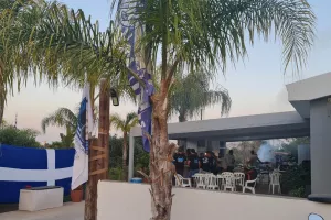 Κάρβουνα/Απόλλων
