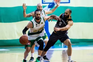Έδειξε χαρακτήρα και... πήρε ξανά προβάδισμα η Πετρολίνα ΑΕΚ! (φωτός)