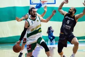 Έδειξε χαρακτήρα και... πήρε ξανά προβάδισμα η Πετρολίνα ΑΕΚ! (φωτός)