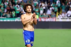 (ΒΙΝΤΕΟ Kerkida) Ομονοιάτες-Ουάρντα... respect και χειροκρότημα!