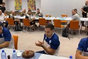 Φιλιώτης/Έκπληξη