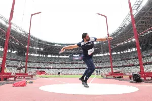Με μπροστάρη τον Παρέλλη, δυνατοί δισκοβόλοι στο Μίτινγκ