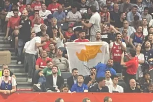 Κύπριοι... Ολυμπιακοί κόντρα στους τούρκους  (φώτος)