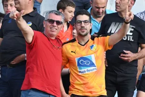 (Φωτορεπορτάζ) Ο κόσμος στο "Στέλιος Κυριακίδης"