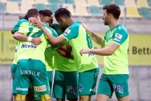 ΑΕΚ - Πάφος: Στα… πόδια της το Conference, περιμένει… για Champions League! (φώτος)