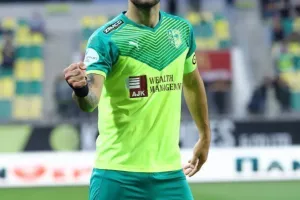 ΑΕΚ - Πάφος: Στα… πόδια της το Conference, περιμένει… για Champions League! (φώτος)