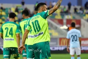 ΑΕΚ - Πάφος: Στα… πόδια της το Conference, περιμένει… για Champions League! (φώτος)