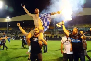 ΠΛΟΥΣΙΟ ΦΩΤΟΡΕΠΟΡΤΑΖ/ΧΑΜΟΣ για τον πρωταθλητή Απόλλωνα! 