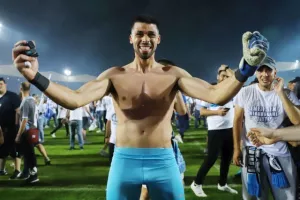 ΠΛΟΥΣΙΟ ΦΩΤΟΡΕΠΟΡΤΑΖ/ΧΑΜΟΣ για τον πρωταθλητή Απόλλωνα! 