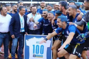 Εν μέσω αποθέωσης βραβεύτηκε ο Πίττας (φώτος) 