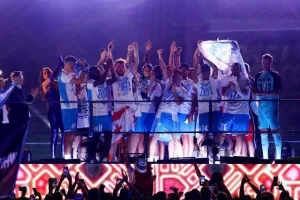 198 ΚΛΙΚΣ φιέστας/Ο Απόλλωνας πρωταθλητής!🏆 