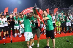(BINTEO/ΦΩΤΟΣ) Η απονομή στην Ομόνοια και όσα ακολούθησαν!