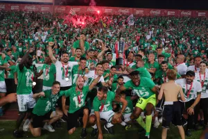 Διασκευή... "Unstoppable" για Ομόνοια (βίντεο)