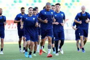Φουλάρει για Κόσοβο η Εθνική, το kerkida.net στην Αρένα (φώτος)