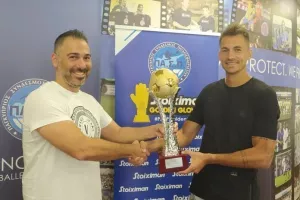 "Είμαι περήφανος/Συγχαρητήρια στον Απόλλωνα, έχω πολλούς φίλους εκεί"