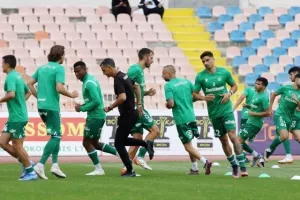 ΠΑΕΕΚ - Ομόνοια: Στην... πρόβα "έλαμψε" ο Λοΐζος! (φώτος)