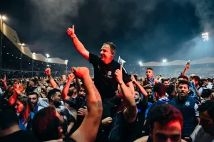 Aποθέωση για... Τσόρνιγκερ!