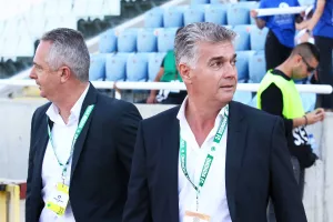 Η πρώτη "βόλτα" και... το χαμόγελο του Παπασταύρου (φώτος)