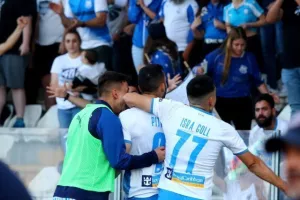Απόλλων - ΑΠΟΕΛ: Πήρε το κρισιμότερο, "αγγίζει" το πρωτάθλημα! (φώτος)