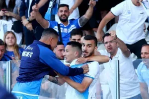Απόλλων - ΑΠΟΕΛ: Πήρε το κρισιμότερο, "αγγίζει" το πρωτάθλημα! (φώτος)