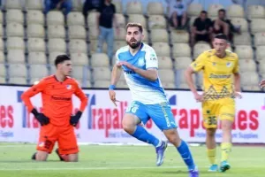Απόλλων - ΑΠΟΕΛ: Πήρε το κρισιμότερο, "αγγίζει" το πρωτάθλημα! (φώτος)