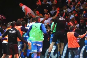 Απόλλων - ΑΠΟΕΛ: Πήρε το κρισιμότερο, "αγγίζει" το πρωτάθλημα! (φώτος)