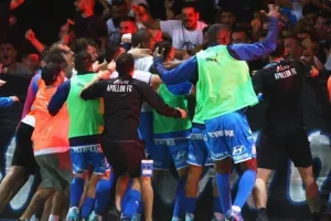 Απόλλων - ΑΠΟΕΛ: Πήρε το κρισιμότερο, "αγγίζει" το πρωτάθλημα! (φώτος)