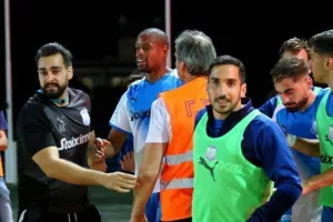 Απόλλων - ΑΠΟΕΛ: Πήρε το κρισιμότερο, "αγγίζει" το πρωτάθλημα! (φώτος)