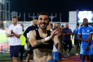 ΦΩΤΟΣ - ΠΑΡΤΙ ΣΤΟ ΤΣΙΡΕΙΟ 