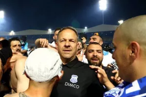 ΠΛΟΥΣΙΟ ΦΩΤΟΡΕΠΟΡΤΑΖ/ΧΑΜΟΣ για τον πρωταθλητή Απόλλωνα! 
