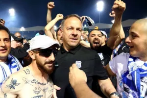 ΠΛΟΥΣΙΟ ΦΩΤΟΡΕΠΟΡΤΑΖ/ΧΑΜΟΣ για τον πρωταθλητή Απόλλωνα! 