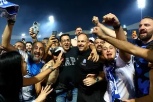 ΠΛΟΥΣΙΟ ΦΩΤΟΡΕΠΟΡΤΑΖ/ΧΑΜΟΣ για τον πρωταθλητή Απόλλωνα! 