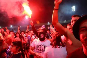 ΠΛΟΥΣΙΟ ΦΩΤΟΡΕΠΟΡΤΑΖ/ΧΑΜΟΣ για τον πρωταθλητή Απόλλωνα! 