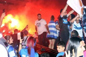 (ΦΩΤΟΣ/ΒΙΝΤΕΟ) "Κάηκε" η Λεμεσός για τους πρωταθλητές! 
